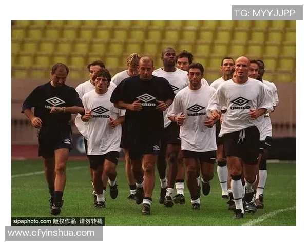 古代足球球星外号解读与背后故事:从金球霸主到雷霆战神